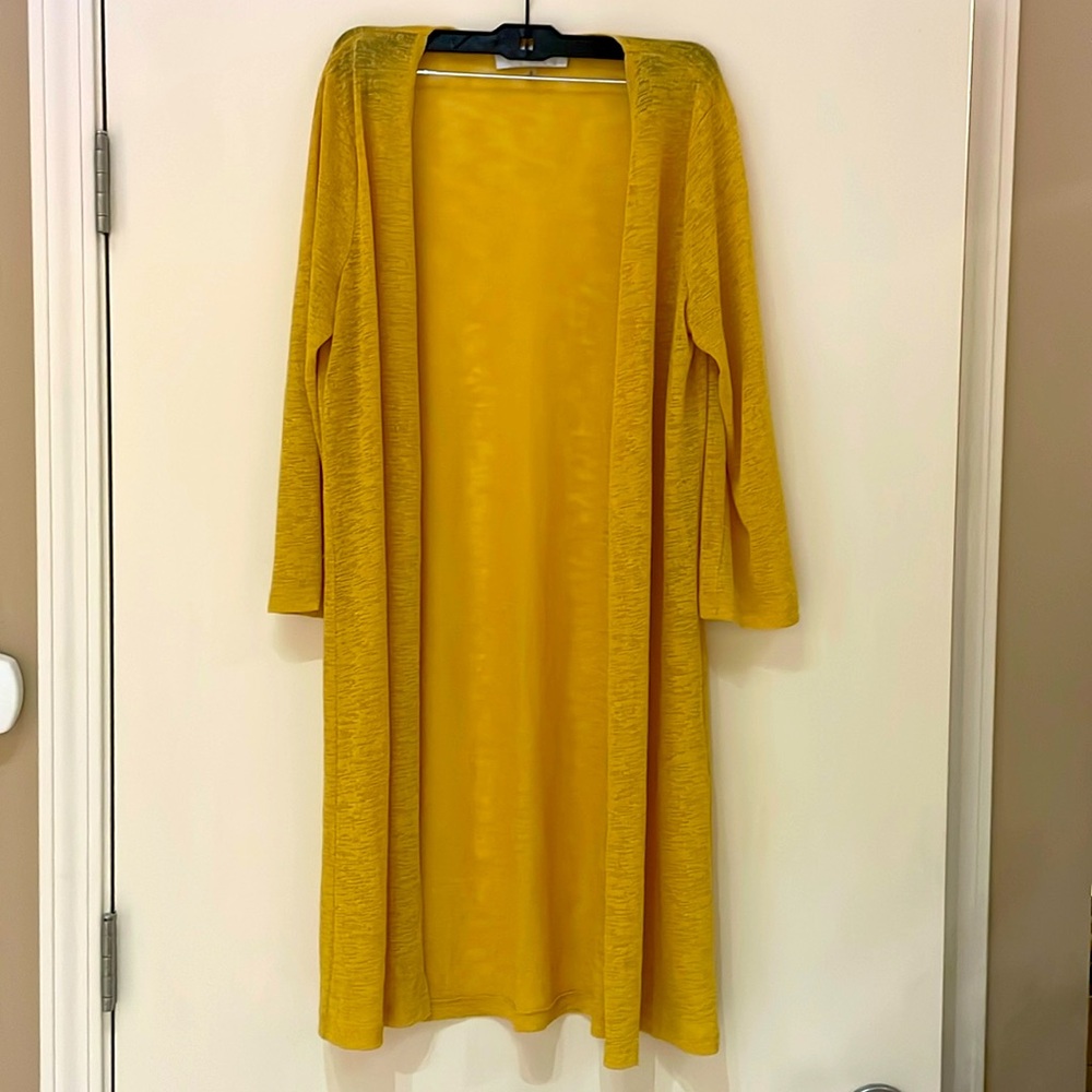 EUC, Jones Studio, size m, marigold cardigan with gold clasp‎